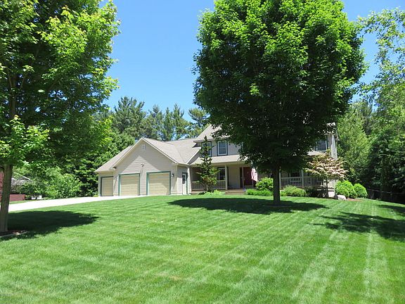 2nd image of 14900 Fairmount Ct
