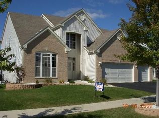 349 Stonegate Rd, Bolingbrook, IL 60440