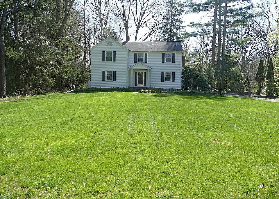 1st image of 115 College Ln