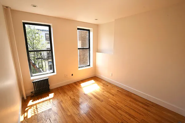 Rented by Vertical Real Estate LLC | media 2