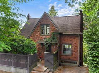 2657 10th Ave W, Seattle, WA 98119