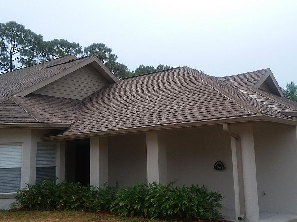 1st image of 556 Crooked Stick Dr