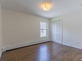 482 Morningside Ave APT A, Fairview, NJ 07022