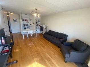 345 Harvard St APT 4A, Cambridge, MA 02138