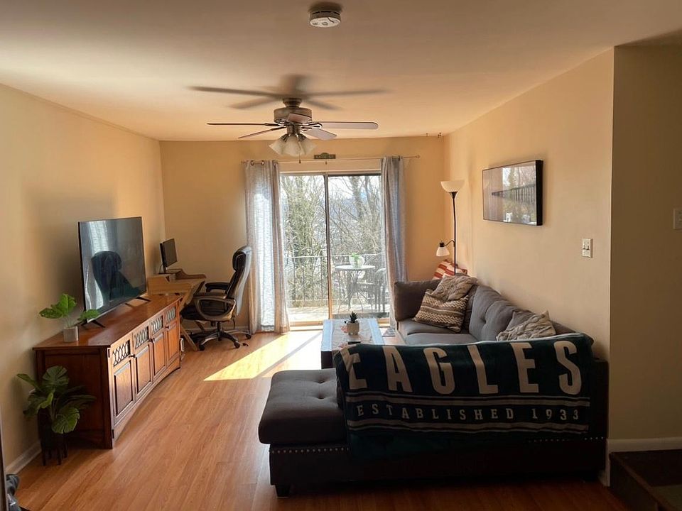 1st image of 318 Hermit St Floor 2