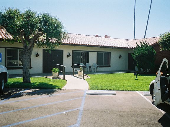 3rd image of 1600 E Vista Way Space 102