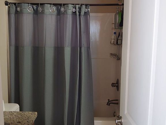 4th image of 11 Parkview Dr #10