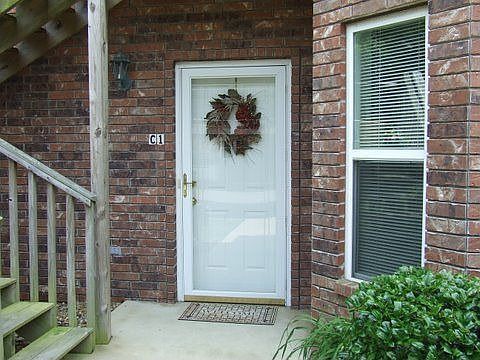 1st image of 208 Southridge Ln