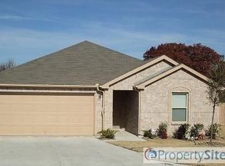 1327 Newton Dr, Cedar Hill, TX 75104