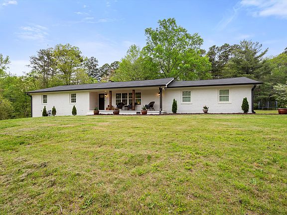 4th image of 1045 Fuller Creek Way