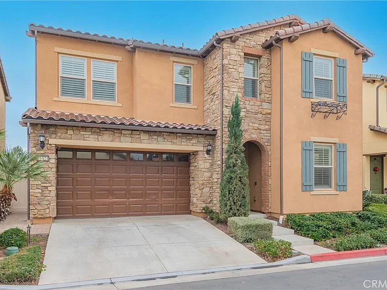 16924 Copperleaf Ct — Photo 1