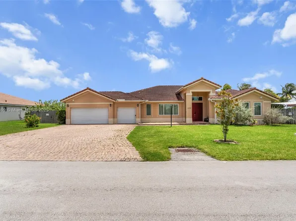 22442 SW 128th Pl, Miami, FL 33170