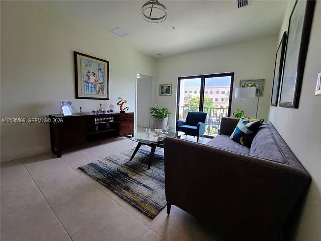 8301 NW 41st St #302 — Photo 11