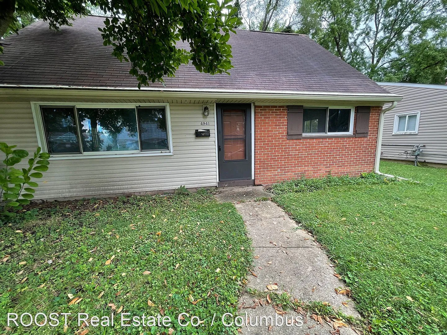 4941 Betsy Dr photo 1