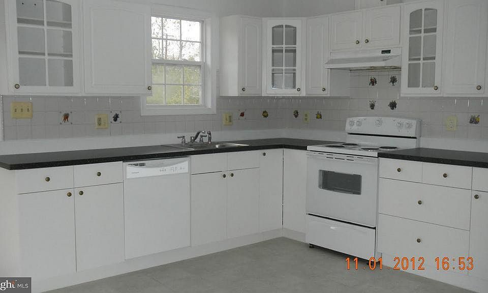 2nd image of 4520 Greenwood Rd