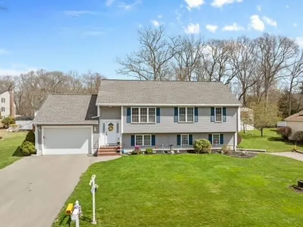 94 Oakland St, Brockton, MA 02302