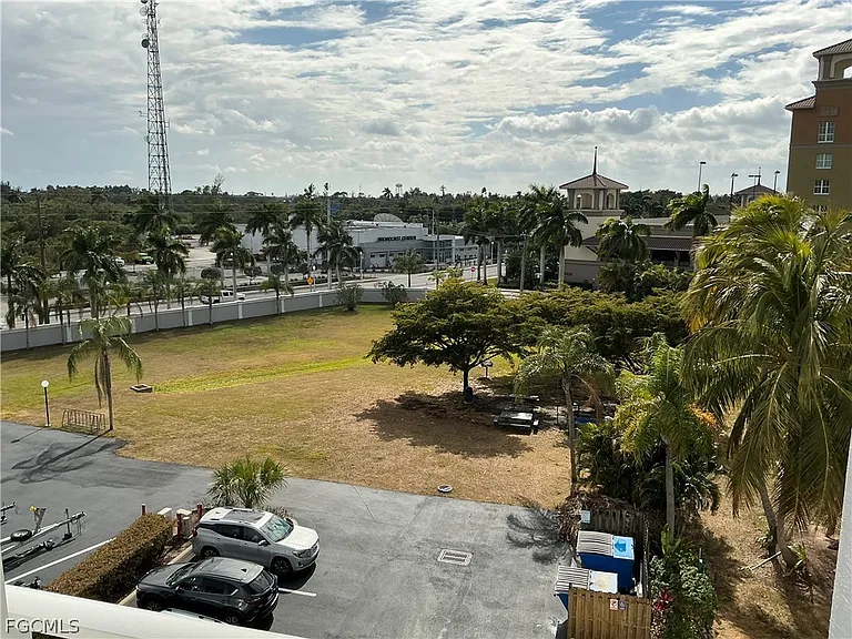 2885 Palm Beach Blvd #408 — Photo 30