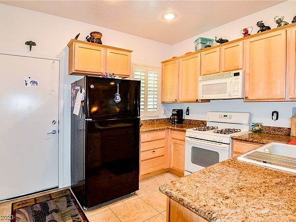 5th image of 2321 Willow Wren Dr