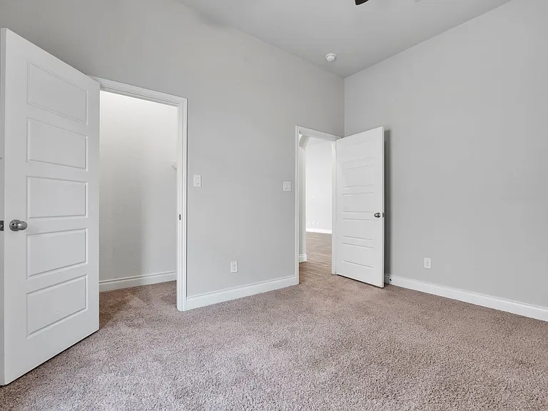 8823 Haystack Rd — Photo 14