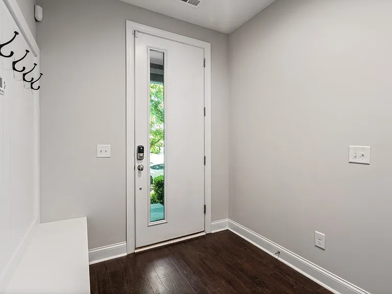 1722 Pat Garrett St — Photo 35