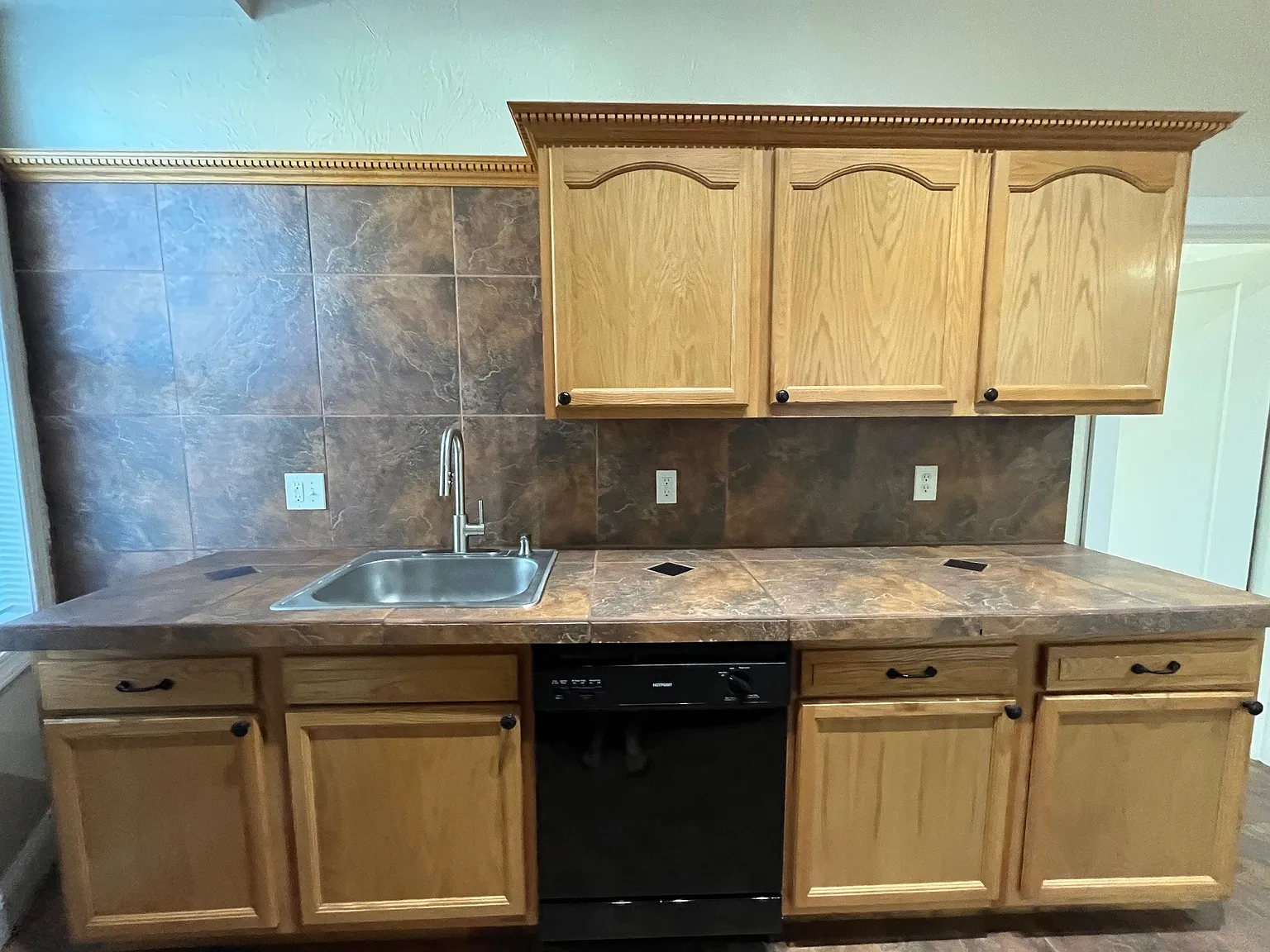 Fairmount 344 - 1 — Photo 2