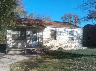 2032 S Glenn St, Wichita, KS 67213