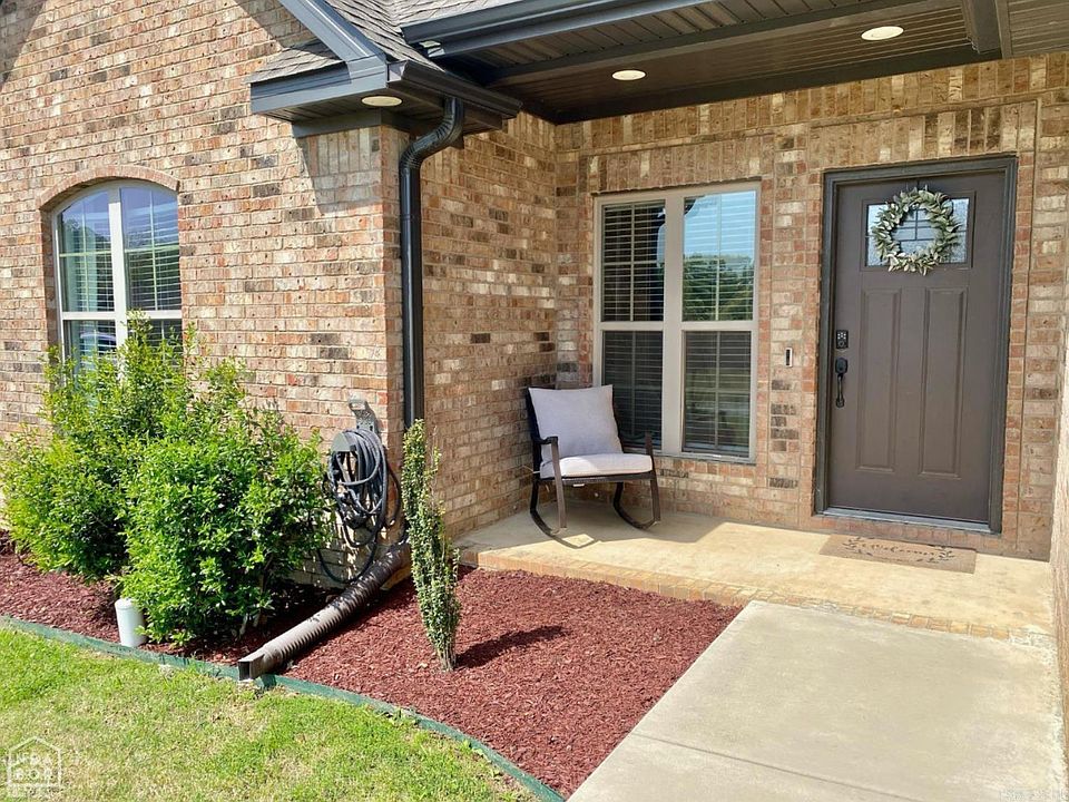 1st image of 509 Wiregrass Way