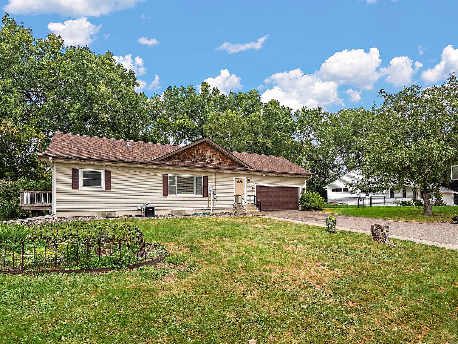 3 bed, 1794 sqft, $2,300 — Photo 3