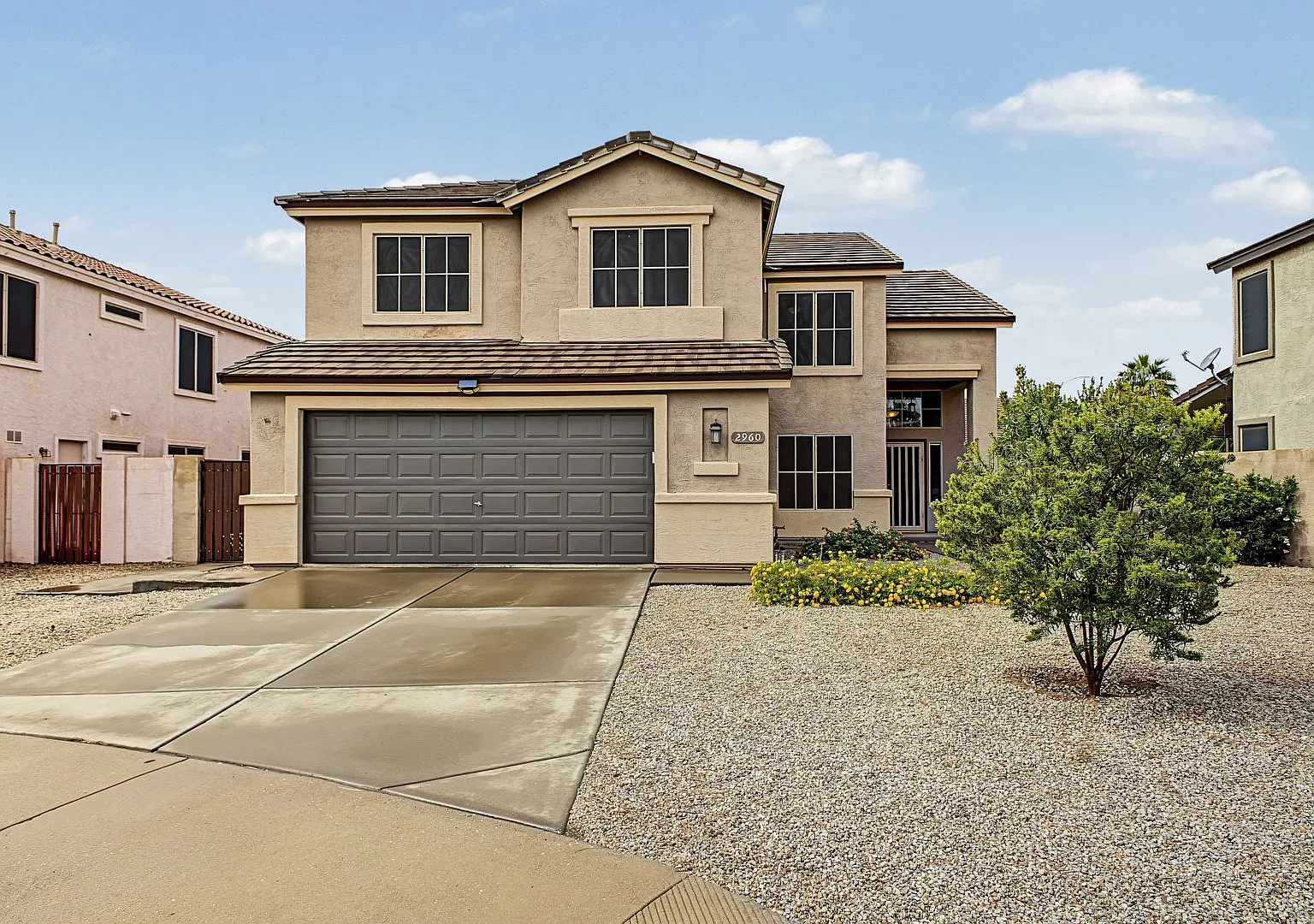 5 Bedroom 3 Bathroom Santa Rita Ranch Poolside Retreat — Photo 1