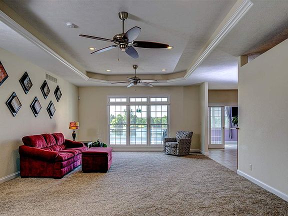 3rd image of 203 Haines Dr