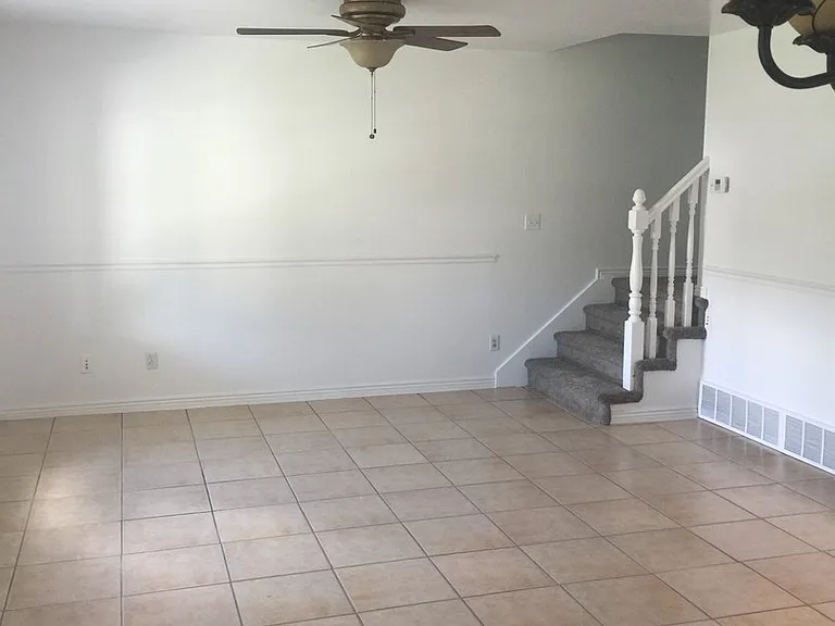 1465 S Red Maple Ct — Photo 2