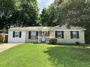 6570 Ridgewood Rd, Horn Lake, MS 38637