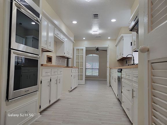 4th image of 14903 Mesita Dr