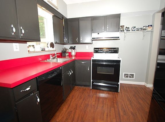 3rd image of 1137 W Seymour Ave