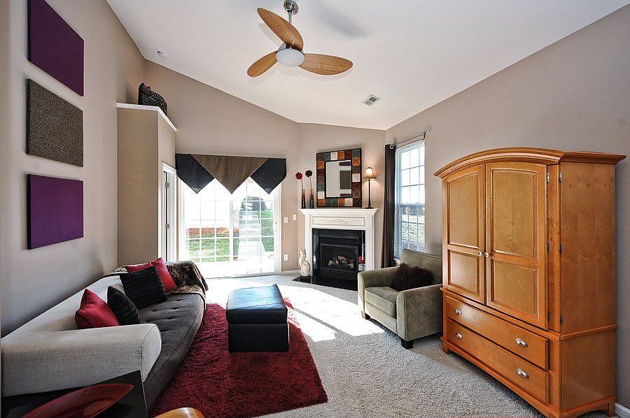 2nd image of 1436 Stonedown Ln