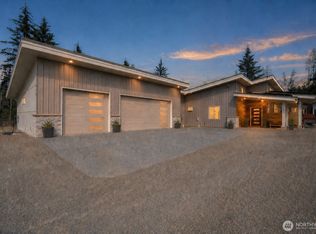 216 Huckleberry Hill Drive, Port Angeles, WA 98363