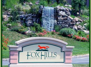 1318 Hamilton Dr, Rockaway, NJ 07866