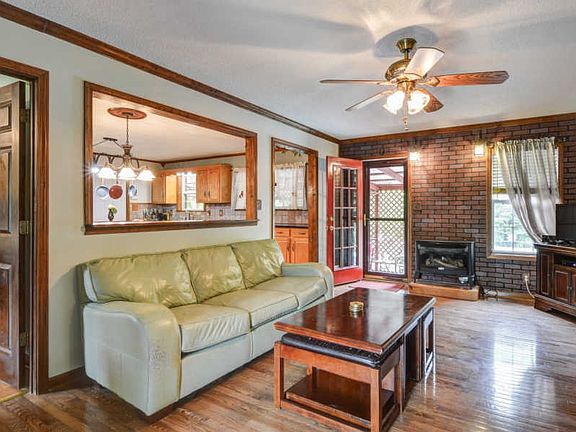 5th image of 1670 Sparkleberry Dr
