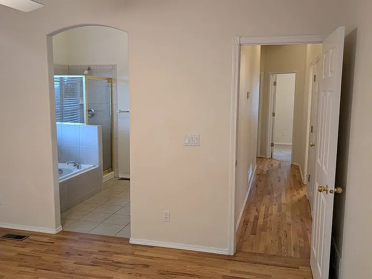7113 Appletree Loop — Photo 8