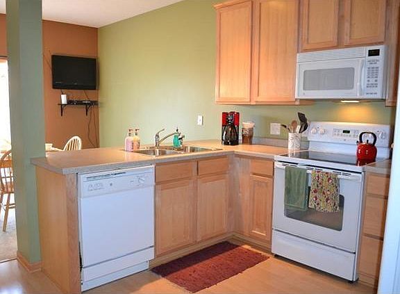 Roomy Kitchen!