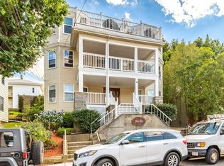 49 Sagamore Ave APT 2B, Winthrop, MA 02152