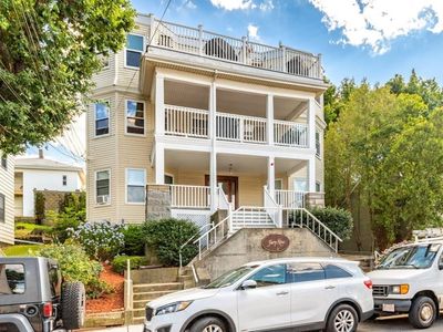 49 Sagamore Ave APT 2B, Winthrop, MA, 02152