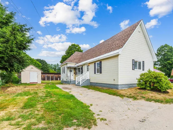 22 Royce Street, Claremont, NH 03743