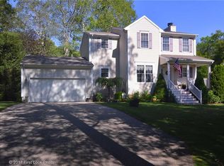7 Ridgewood Ln, South Kingstown, RI 02879