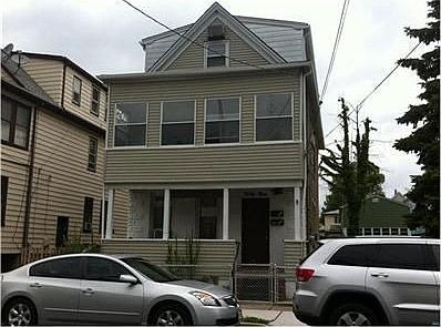 2nd image of 49 Tuttle St