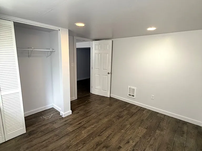 1802 Cedar St #BASEMENT — Photo 8