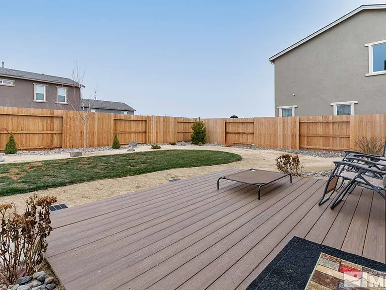 9341 Pond Ct — Photo 11