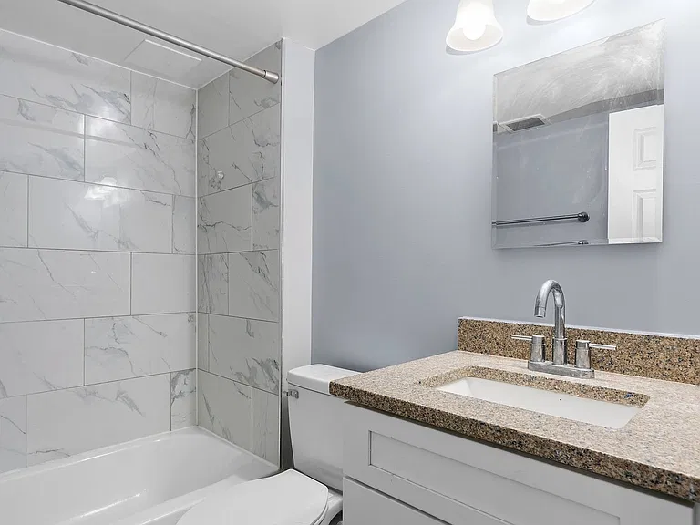 5047 D St SE #204 — Photo 4