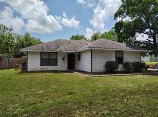 1317 Walworth St, Greenville, TX 75401