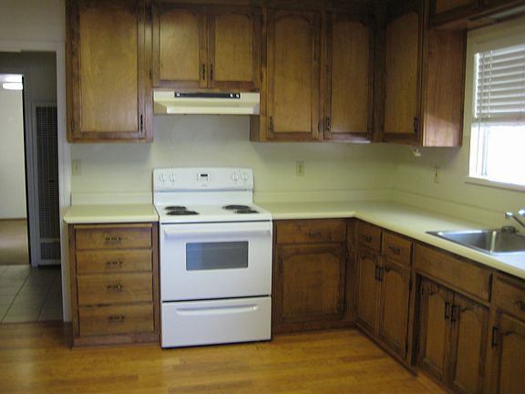 3rd image of 8730 W Canal Blvd